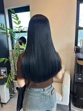 ロング カラー SHIINA シイナのヘアスタイル