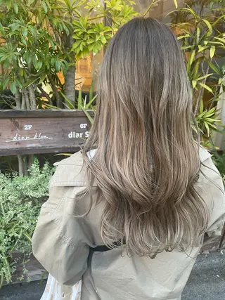 ロング カラー パーマ ヘアアレンジ maho🤍透明感 カラー/顔周りcutのヘアスタイル