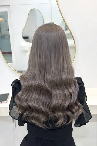 ロング 艶感ハイトーン/ 池袋/mei🩶のヘアスタイル