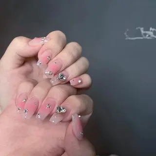ネイル M🌷nail 長さだし専門店のネイルデザイン