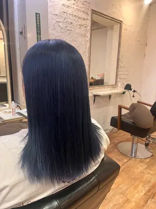 セミロング カラー 佐竹 渚のヘアスタイル