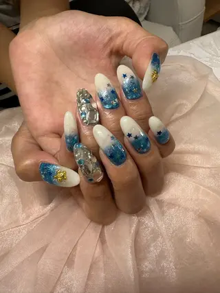 ネイル AOAQUA SHIORIのネイルデザイン