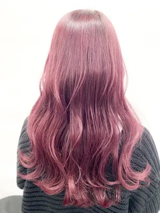 ロング カラー ハイトーン×レイヤー カットTAKUMIのヘアスタイル