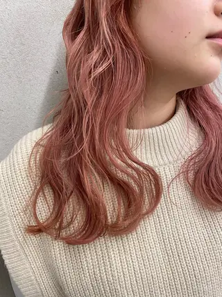 セミロング ナガイ アヤのヘアスタイル