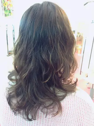 セミロング パーマ ティアラbyギャロ ティアラbyギャロのヘアスタイル