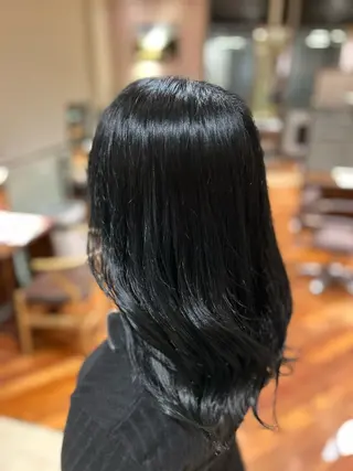 セミロング カラー 多賀 亮真のヘアスタイル