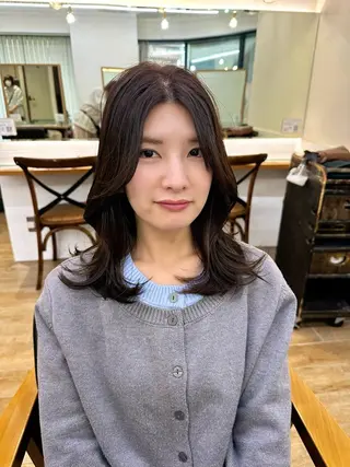 ミディアム カラー パーマ ヘアアレンジ メンズ キッズ レイヤーカット 🌿透け感カラーのヘアスタイル