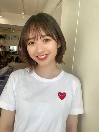 ショート 大島桃花 / 表参道 透明感カラーのヘアスタイル