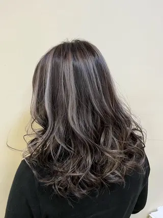 セミロング TELAHAIR 副代表 石川篤史のヘアスタイル