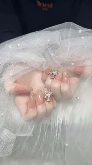 ネイル Hin Nail Salonのネイルデザイン