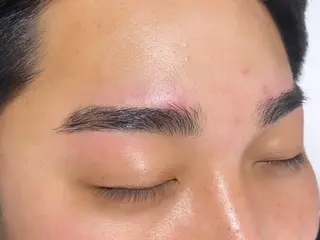 メンズ アイブロウ EYES YUNのマツエク・マツパデザイン