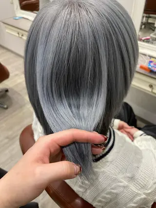 ショート カラー まい/名古屋駅 🦋ブリーチカラーのヘアスタイル