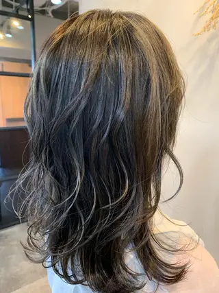 セミロング 山本 みきのヘアスタイル
