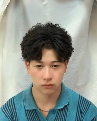 ショート パーマ メンズ カルマ/毛流れ/ メンズヘア/荒井博之のヘアスタイル