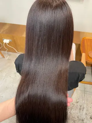 ロング カラー 山下 悠月のヘアスタイル