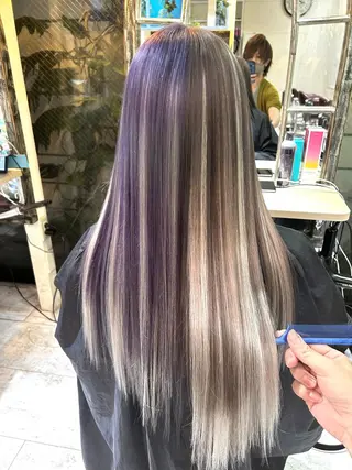 ロング カラー ササ キのヘアスタイル