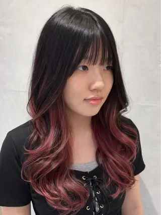 カラー 岩下 琴音のヘアスタイル