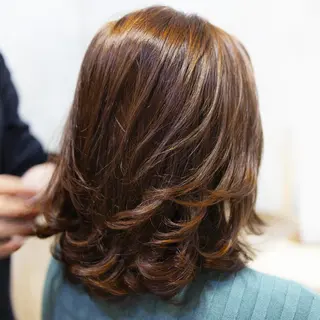 ミディアム Artemis 縮毛矯正✨髪質改善のヘアスタイル