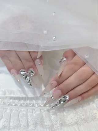 ネイル nail salon  moca  京橋店所属・moca京橋店 Risaのネイルデザイン