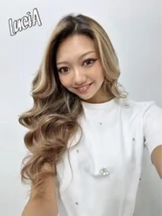 ロング ヘアアレンジ カラー LuciAエクステ カラー3000セラのヘアスタイル