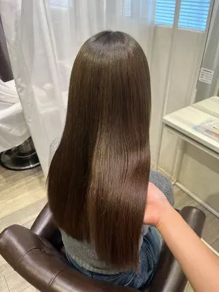 ロング カラー 福本 梓のヘアスタイル