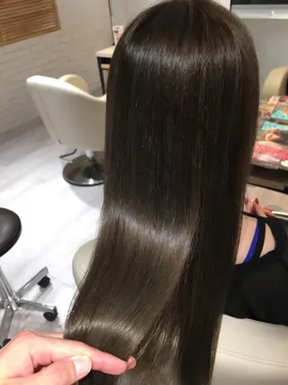 ロング カラー 金子 富士のヘアスタイル