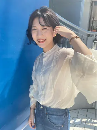 ショート カラー パーマ ヘアアレンジ メンズ キッズ ネイル マツエク・マツパ 韓国🇰🇷レイヤー カットオリーブカラーのヘアスタイル