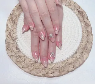 ネイル uu ネイルサロン関内🌼のネイルデザイン