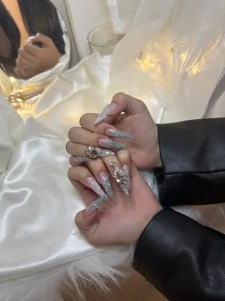 ネイル Nailsalon SKiのネイルデザイン