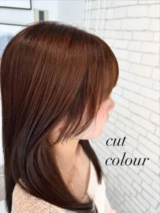 ロング カラー 篠田 綾乃のヘアスタイル