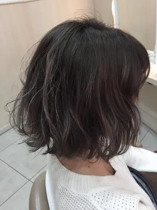 ショート カラー 吉岡 三四朗のヘアスタイル