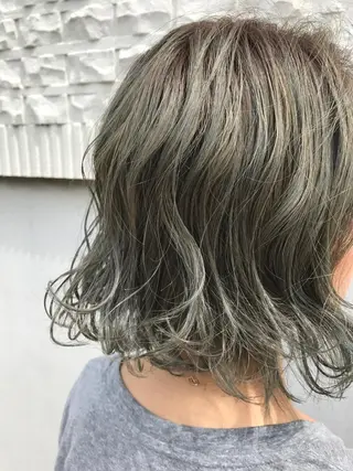 ショート カラー みうら ミウラのヘアスタイル