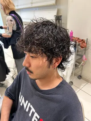 ミディアム パーマ メンズパーマ 副店長ユウタのヘアスタイル