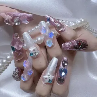 ネイル RAFFINE haru🦋🩵のネイルデザイン