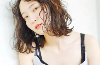 ミディアム カラー ナカジマ ナナのヘアスタイル