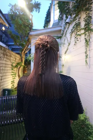 ミディアム ヘアアレンジ 来美 / クルミのヘアスタイル