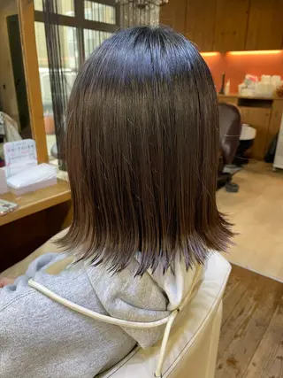 ミディアム 山木 裕子のヘアスタイル
