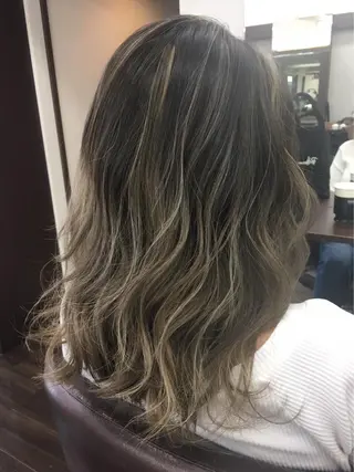 ミディアム カラー 大塚 貴之のヘアスタイル