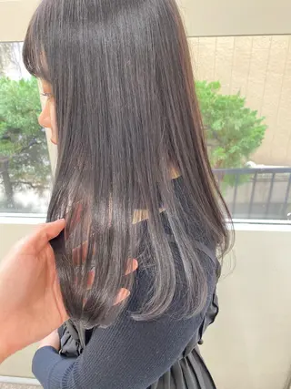 セミロング カラー レイヤーウルフ エクステ磯部のヘアスタイル