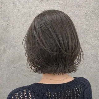 ショート カラー 小島 咲音/艶カラー /レイヤー/縮毛矯正のヘアスタイル