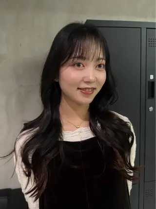 ロング レイヤーカット 🫒natsuのヘアスタイル