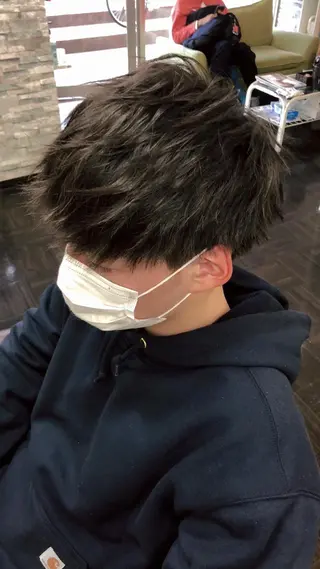 ショート パーマ メンズ 中司 優樹のヘアスタイル