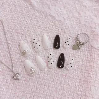 ネイル 𝑚𝑖𝑦🎀 パラジェル認定サロンのネイルデザイン