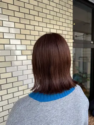 ミディアム カラー 小松 莉夏子のヘアスタイル