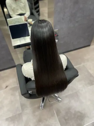 ロング CYNTHIADUE 店長| IRISUのヘアスタイル