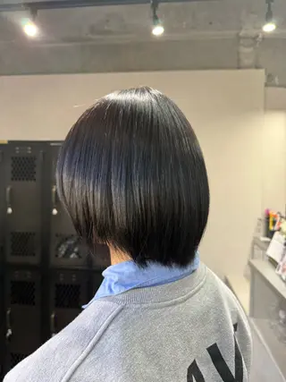 ルシ🎨/ハイトーン デザイン/髪質改善のヘアスタイル
