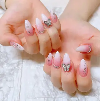 ネイル Nailsalon Eve（イヴ）のネイルデザイン