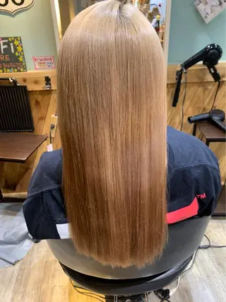 セミロング カラー 平野 美代のヘアスタイル