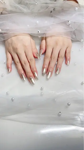 ネイル KARI ネイルサロンのネイルデザイン