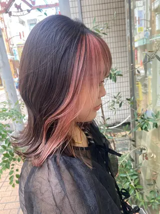 セミロング カラー 宮内 真乃のヘアスタイル